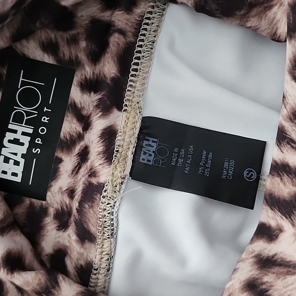 Beach Riot Sport soft cream/brown leopard print workout legging! - Picture 9 of 12